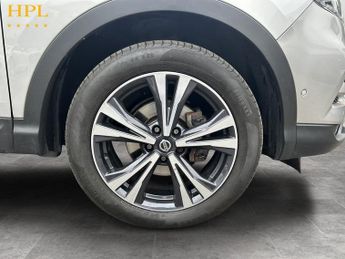 NISSAN QASHQAI 1.3 DIG-T N-Connecta SUV 5dr Petrol DCT Auto Euro 6 (s/s) (160 p
