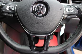 VOLKSWAGEN T-ROC 1.5 TSI GPF EVO Design SUV 5dr Petrol DSG Euro 6 (s/s) (150 ps)