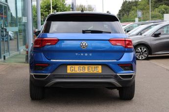 VOLKSWAGEN T-ROC 1.5 TSI GPF EVO Design SUV 5dr Petrol DSG Euro 6 (s/s) (150 ps)