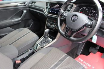 VOLKSWAGEN T-ROC 1.5 TSI GPF EVO Design SUV 5dr Petrol DSG Euro 6 (s/s) (150 ps)