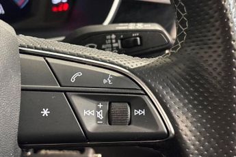AUDI Q3 1.5 TFSI CoD 35 S line SUV 5dr Petrol S Tronic Euro 6 (s/s) (150