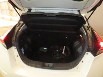 NISSAN LEAF 62kWh e+ N-Connecta Hatchback 5dr Electric Auto (217 ps)