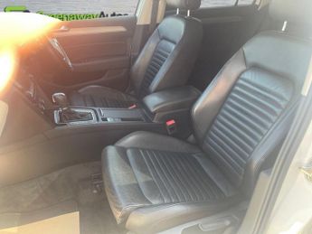 VOLKSWAGEN PASSAT 2.0 BiTDI BlueMotion Tech GT Estate 5dr Diesel DSG 4Motion Euro 