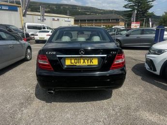 MERCEDES-BENZ C CLASS 2.1 C220 CDI BlueEfficiency SE Saloon 4dr Diesel G-Tronic+ Euro 