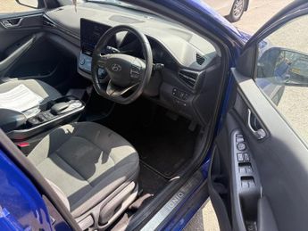 HYUNDAI IONIQ 38.3kWh Premium Hatchback 5dr Electric Auto (136 ps)