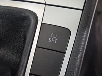VOLKSWAGEN PASSAT 2.0 TDI BlueMotion Tech Highline Saloon 4dr Diesel Manual Euro 5
