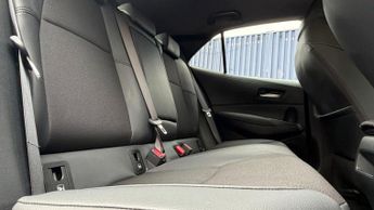 TOYOTA COROLLA 2.0 VVT-h GR SPORT Hatchback 5dr Petrol Hybrid CVT Euro 6 (s/s) 