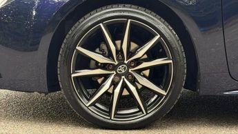 TOYOTA COROLLA 2.0 VVT-h GR SPORT Hatchback 5dr Petrol Hybrid CVT Euro 6 (s/s) 