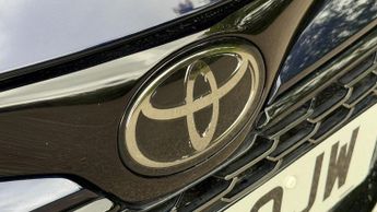 TOYOTA COROLLA 2.0 VVT-h GR SPORT Hatchback 5dr Petrol Hybrid CVT Euro 6 (s/s) 