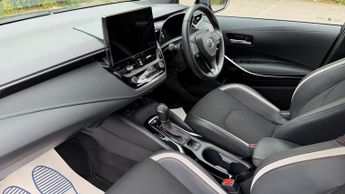 TOYOTA COROLLA 2.0 VVT-h GR SPORT Hatchback 5dr Petrol Hybrid CVT Euro 6 (s/s) 