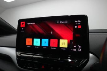 VOLKSWAGEN ID.5 Pro Performance 77kWh Style SUV 5dr Electric Auto (204 ps)
