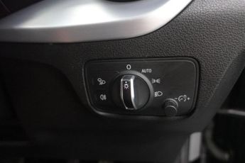 AUDI Q2 1.5 TFSI CoD 35 S line SUV 5dr Petrol S Tronic Euro 6 (s/s) (150