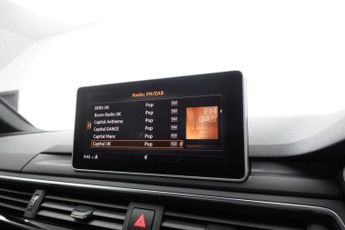AUDI A4 2.0 TFSI 35 Black Edition Saloon 4dr Petrol S Tronic Euro 6 (s/s