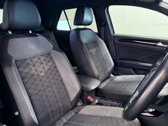 VOLKSWAGEN T-ROC 1.5 TSI R-Line SUV 5dr Petrol DSG Euro 6 (s/s) (150 ps)