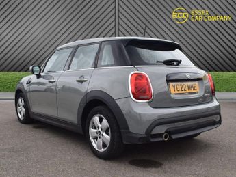 MINI HATCH 1.5 Cooper Classic Hatchback 5dr Petrol Steptronic Euro 6 (s/s) 