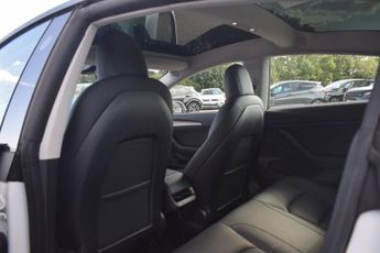 TESLA Model 3 (Dual Motor) Long Range Saloon 4dr Electric Auto 4WDE (346 ps)