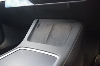 TESLA Model 3 (Dual Motor) Long Range Saloon 4dr Electric Auto 4WDE (346 ps)