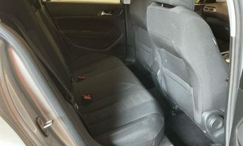 PEUGEOT 308 1.2 PureTech Allure Hatchback 5dr Petrol EAT Euro 6 (s/s) (130 p