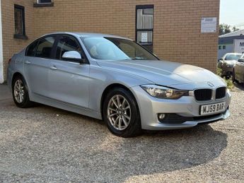 BMW 320 2.0 320d ED EfficientDynamics Business Saloon 4dr Diesel Auto Eu