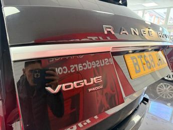 LAND ROVER RANGE ROVER 2.0 P400e 12.4kWh GPF Vogue SUV 5dr Petrol Plug-in Hybrid Auto 4