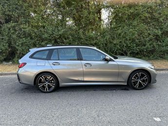 BMW 3 SERIES 2.0 330e 12kWh M Sport Touring 5dr Petrol Plug-in Hybrid Auto Eu