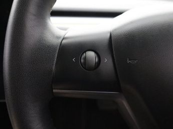 TESLA Model 3 Standard Range Plus Saloon 4dr Electric Auto RWD (241 bhp)
