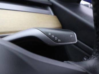 TESLA Model 3 Standard Range Plus Saloon 4dr Electric Auto RWD (241 bhp)