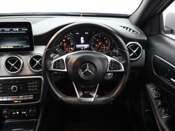 MERCEDES-BENZ GLA CLASS 2.1 GLA200d AMG Line SUV 5dr Diesel 7G-DCT Euro 6 (s/s) (136 ps)