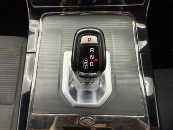 LAND ROVER RANGE ROVER EVOQUE 2.0 D165 MHEV R-Dynamic SUV 5dr Diesel Auto 4WD Euro 6 (s/s) (16