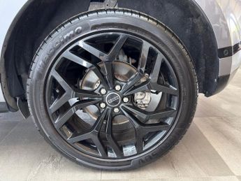 LAND ROVER RANGE ROVER EVOQUE 2.0 D165 MHEV R-Dynamic SUV 5dr Diesel Auto 4WD Euro 6 (s/s) (16