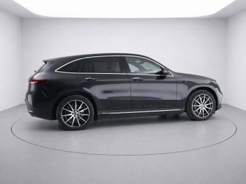 MERCEDES-BENZ EQC EQC 400 80kWh AMG Line SUV 5dr Electric Auto 4MATIC (408 ps)
