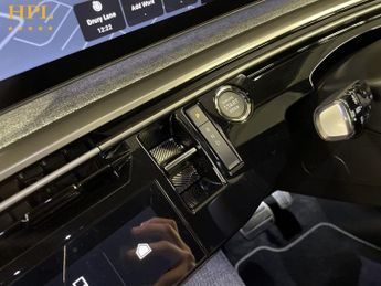 PEUGEOT E-3008 73kWh GT SUV 5dr Electric Auto (210 ps)