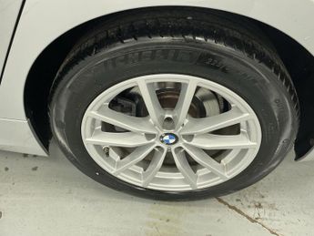 BMW 3 SERIES 2.0 318d SE Saloon 4dr Diesel Auto Euro 6 (s/s) (150 ps) - AA IN