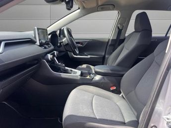 TOYOTA RAV4 2.5 VVT-h Design SUV 5dr Petrol Hybrid CVT 4WD Euro 6 (s/s) (222