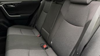 TOYOTA RAV4 2.5 VVT-h Design SUV 5dr Petrol Hybrid CVT 4WD Euro 6 (s/s) (222