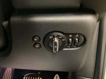 MINI HATCH 1.5 Cooper Hatchback 3dr Petrol Steptronic Euro 6 (s/s) (136 ps)
