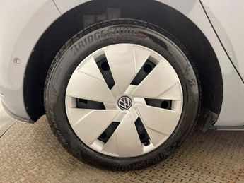 VOLKSWAGEN ID.3 Pro Performance 58kWh Life Hatchback 5dr Electric Auto (204 ps)