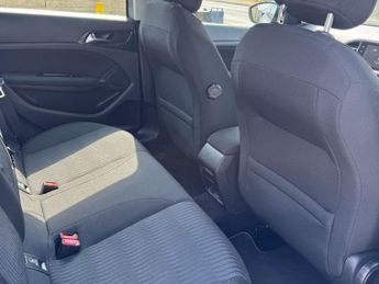 PEUGEOT 308 1.6 HDI ACTIVE 5d 92 BHP
