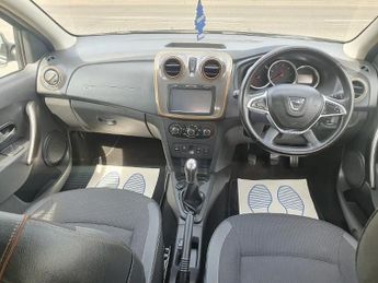 DACIA Logan MCV Stepway 0.9 TCe SE Summit Estate 5dr Petrol Manual Euro 6 (s/s) (90 ps)