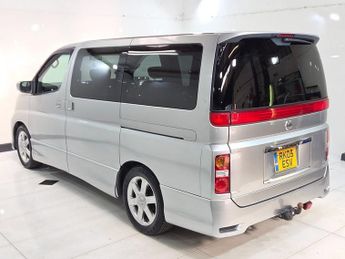 NISSAN ELGRAND CAMPER VAN 2.5 