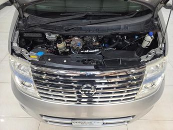 NISSAN ELGRAND CAMPER VAN 2.5 