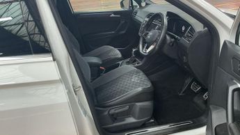 VOLKSWAGEN TIGUAN 1.5 TSI R-Line SUV 5dr Petrol DSG Euro 6 (s/s) (150 ps)