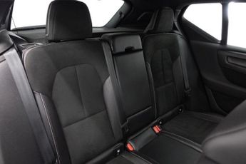 VOLVO XC40 1.5h T4 Recharge 10.7kWh R-Design SUV 5dr Petrol Plug-in Hybrid 