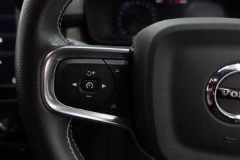 VOLVO XC40 1.5h T4 Recharge 10.7kWh R-Design SUV 5dr Petrol Plug-in Hybrid 