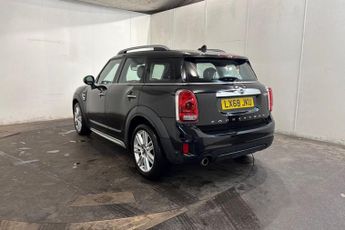 MINI COUNTRYMAN 1.5 Cooper Exclusive SUV 5dr Petrol Steptronic Euro 6 (s/s) (136