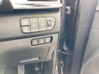 KIA NIRO 1.6 GDi 8.9kWh 3 SUV 5dr Petrol Plug-in Hybrid DCT Euro 6 (s/s) 