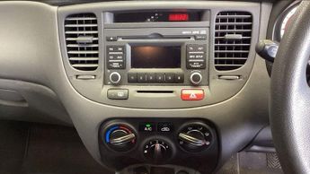 KIA RIO 1.4 2 IPD Hatchback 5dr Petrol Manual (139 g/km, 95 bhp)