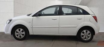 KIA RIO 1.4 2 IPD Hatchback 5dr Petrol Manual (139 g/km, 95 bhp)
