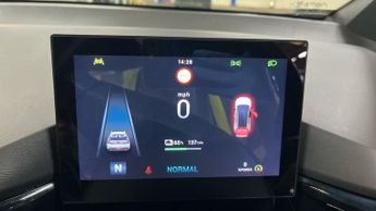 MG MG4 64kWh SE Long Range Hatchback 5dr Electric Auto (203 ps)