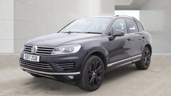 VOLKSWAGEN TOUAREG 3.0 TDI V6 BlueMotion Tech R-Line SUV 5dr Diesel Tiptronic 4WD E